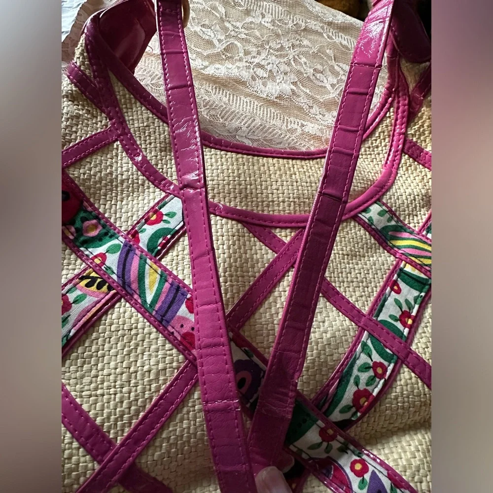 Vera Bradley Retired Limited Edition Viva La Vera Straw Hobo Style Bag